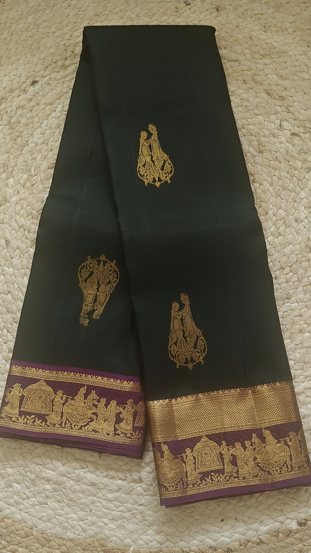 Pure Handloom Silk Saree – Dark Green with Wine Contrast