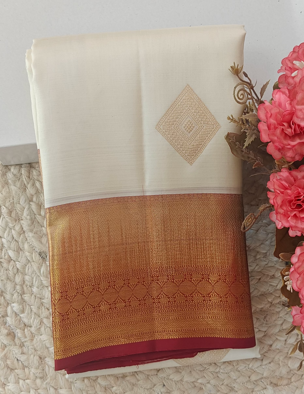 Off White and Maroon Pure Handloom Kanchipuram Silk Saree