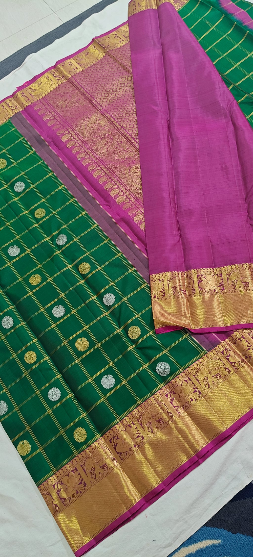Pure Kanchipuram Handloom Silk Saree – Green & Magenta Contrast with Checks Pattern