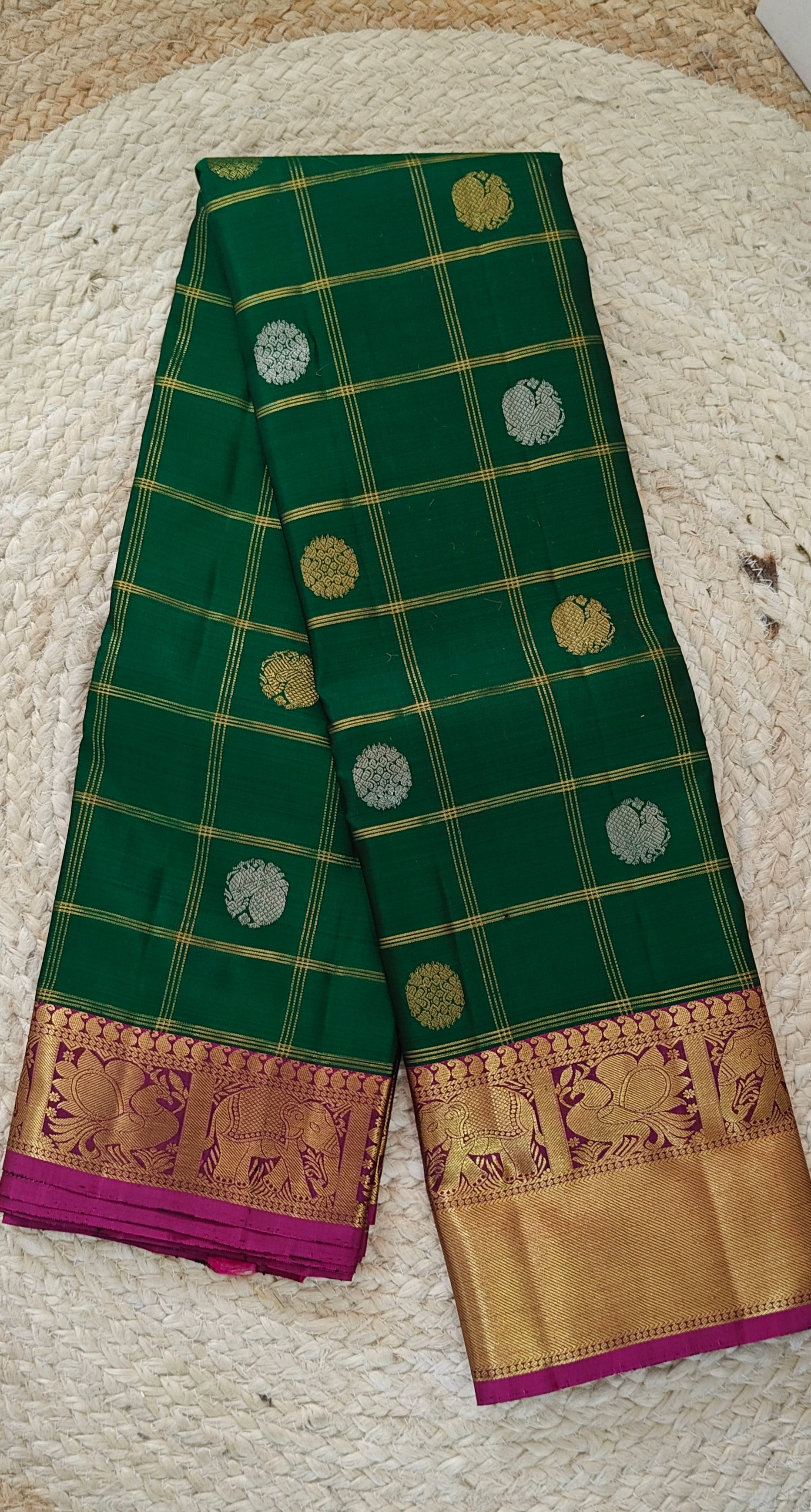 Pure Kanchipuram Handloom Silk Saree – Green & Magenta Contrast with Checks Pattern