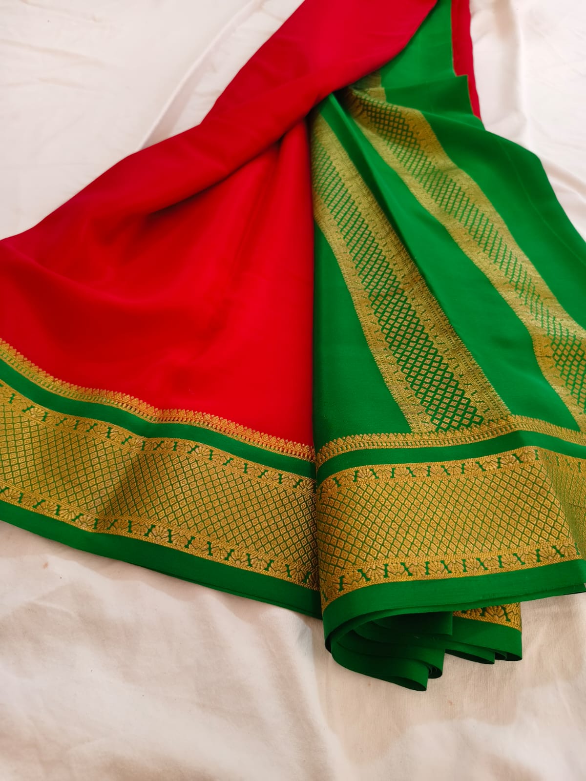 Pure Mysore Crepe Silk Saree – Red and Green