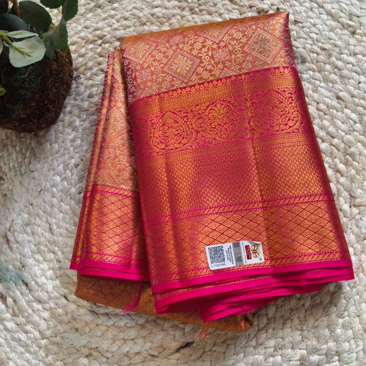 Kanchipuram Tissue Pure Silk Saree- Pink and Gold