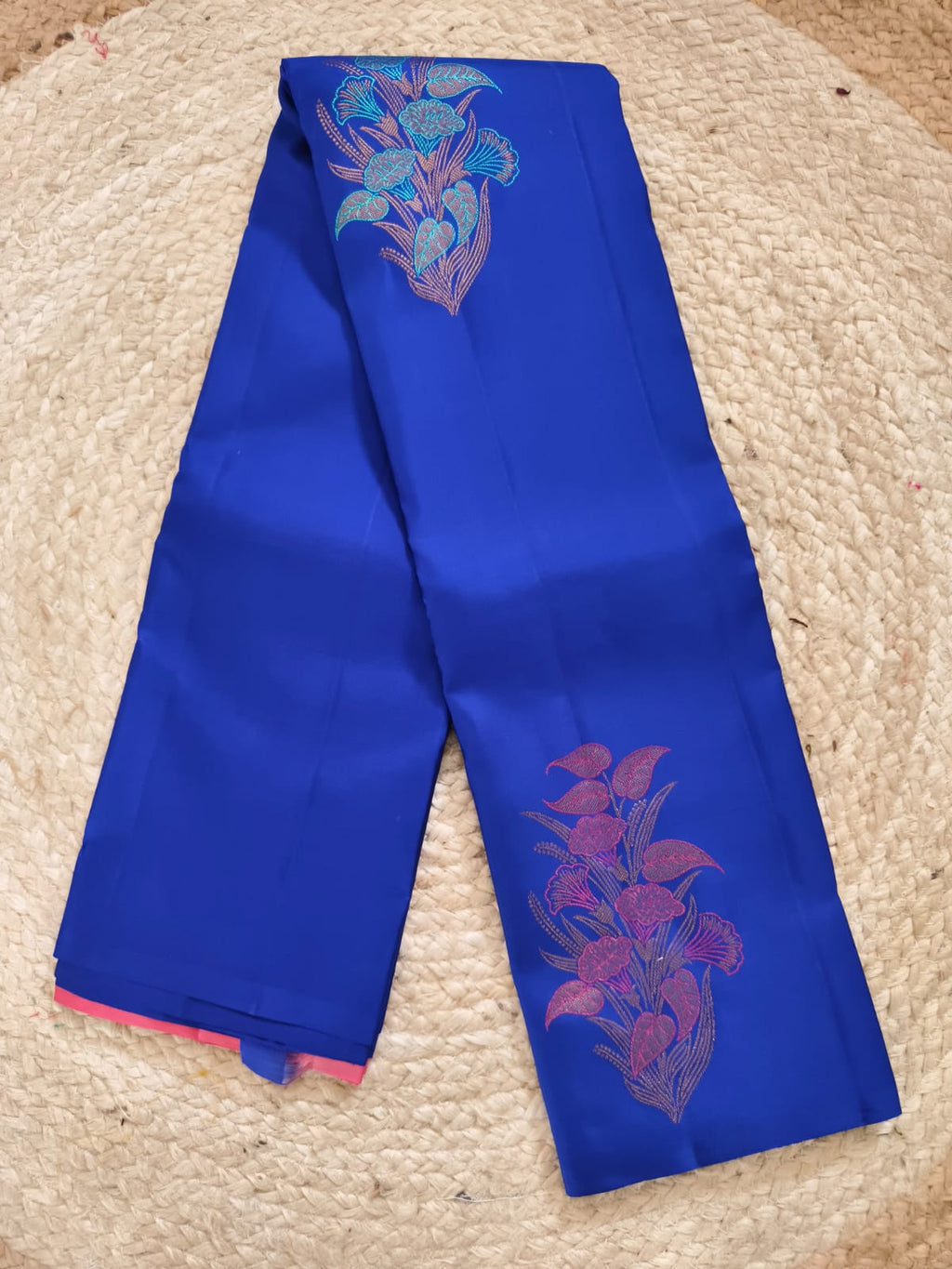 Pure Kanchipuram Handloom Borderless Silk Saree -Navy Blue with Light Pink Contrast