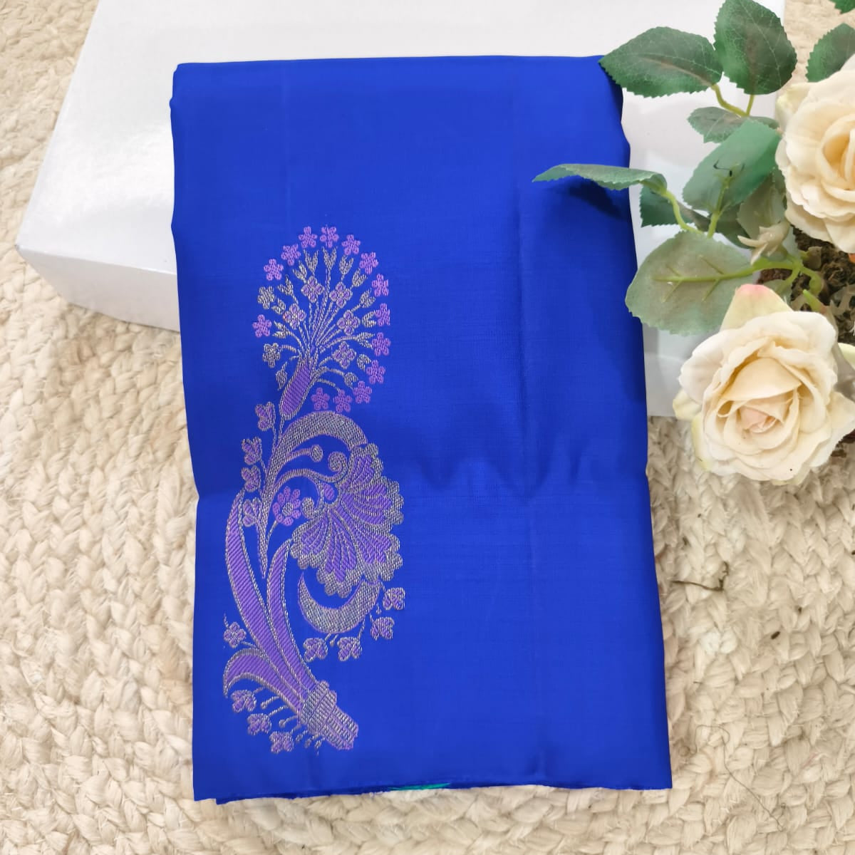 Pure Kanchipuram Handloom Borderless Silk Saree -Navy Blue with Turquoise Contrast