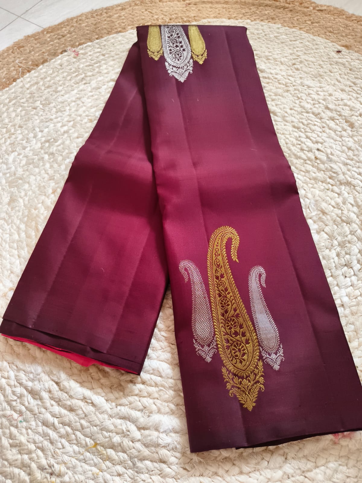 Pure Kanchipuram Handloom Borderless Silk Saree -Deep Chocolate with Light Pink Contrast