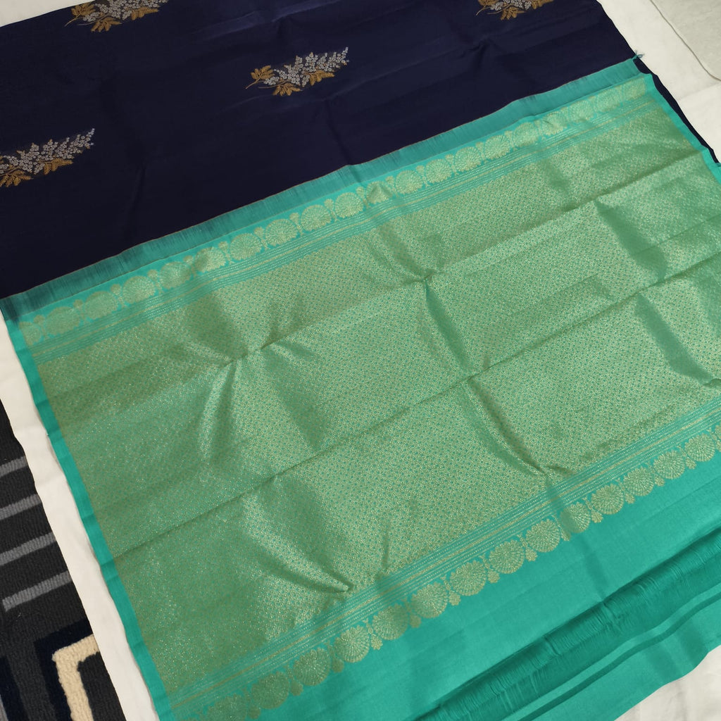 Pure Kanchipuram Handloom Borderless Silk Saree - Dark Navy Blue with Turquoise Contrast