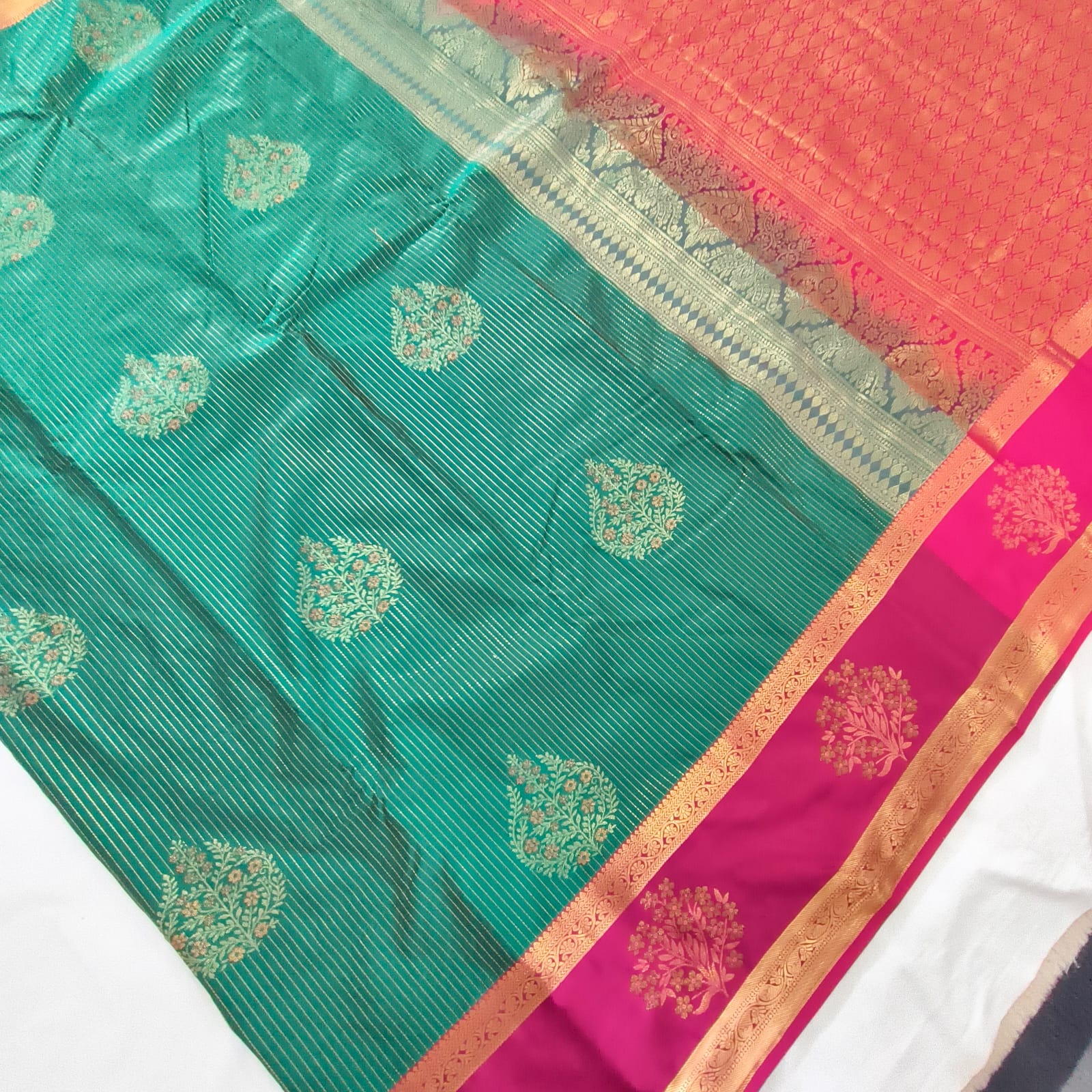 Semi Kanchipuram Silk Saree- Emerald Green and Rani Pink Contrast