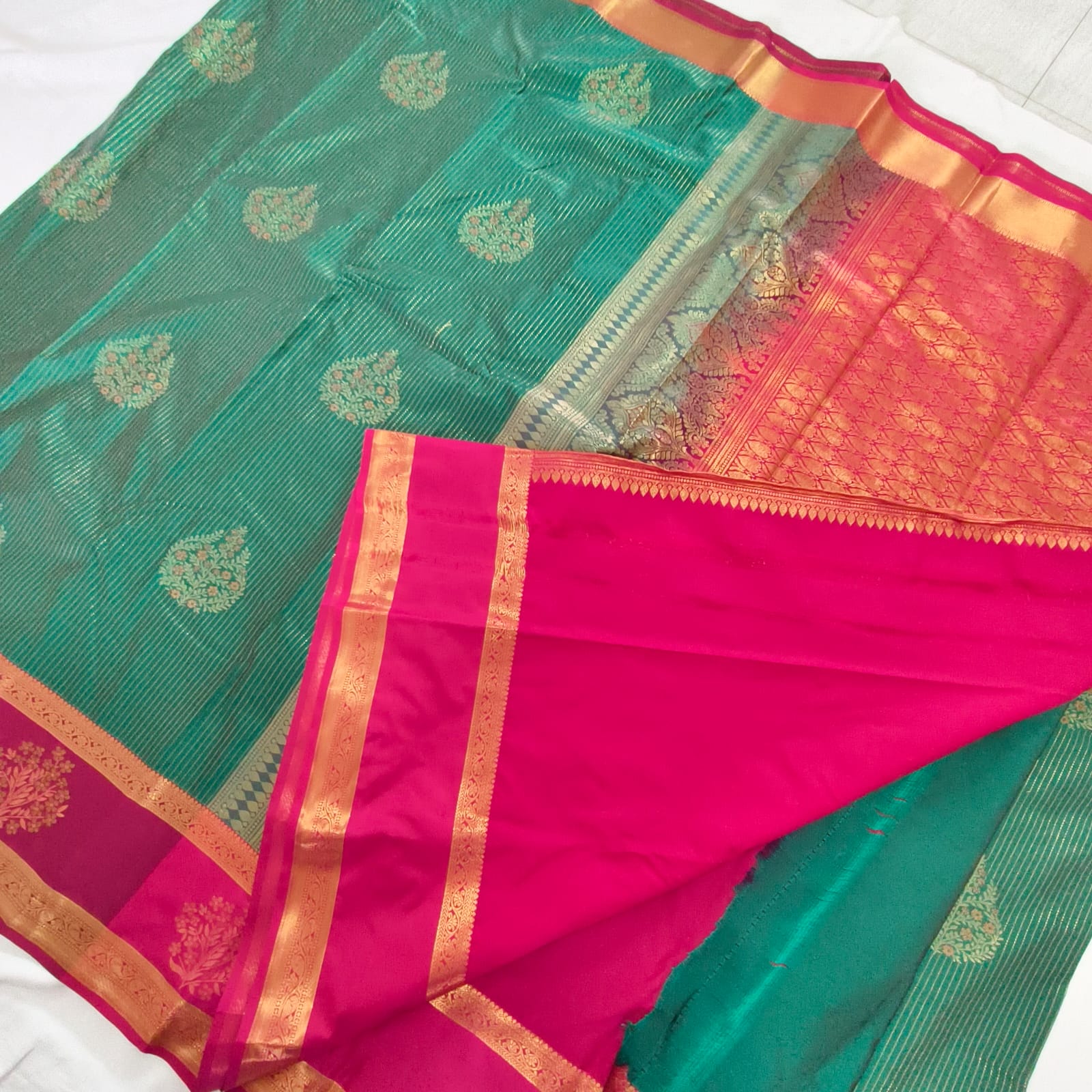 Semi Kanchipuram Silk Saree- Emerald Green and Rani Pink Contrast