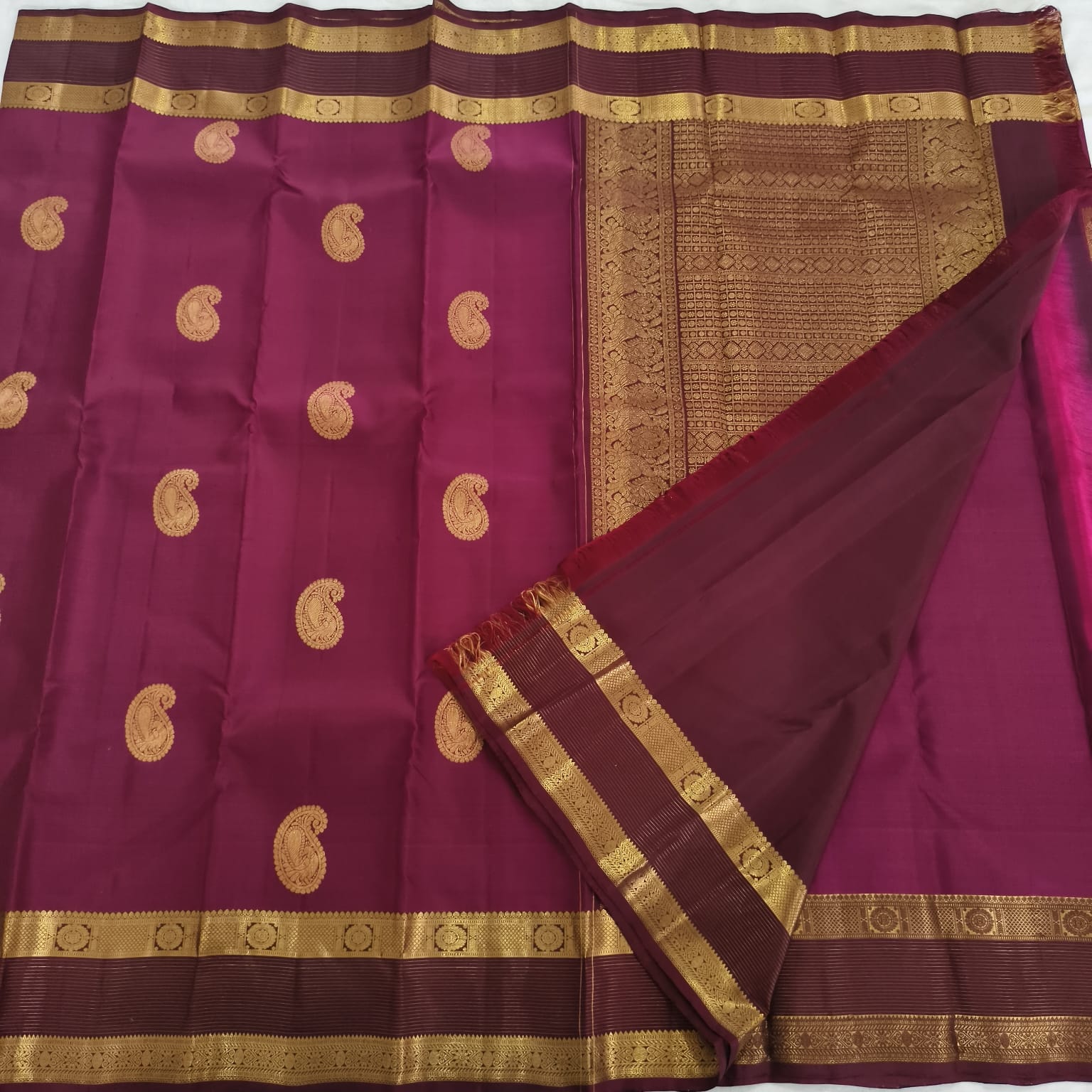 Pure Kanchipuram Handloom Silk Saree – Wine and Dark Maroon Contrast