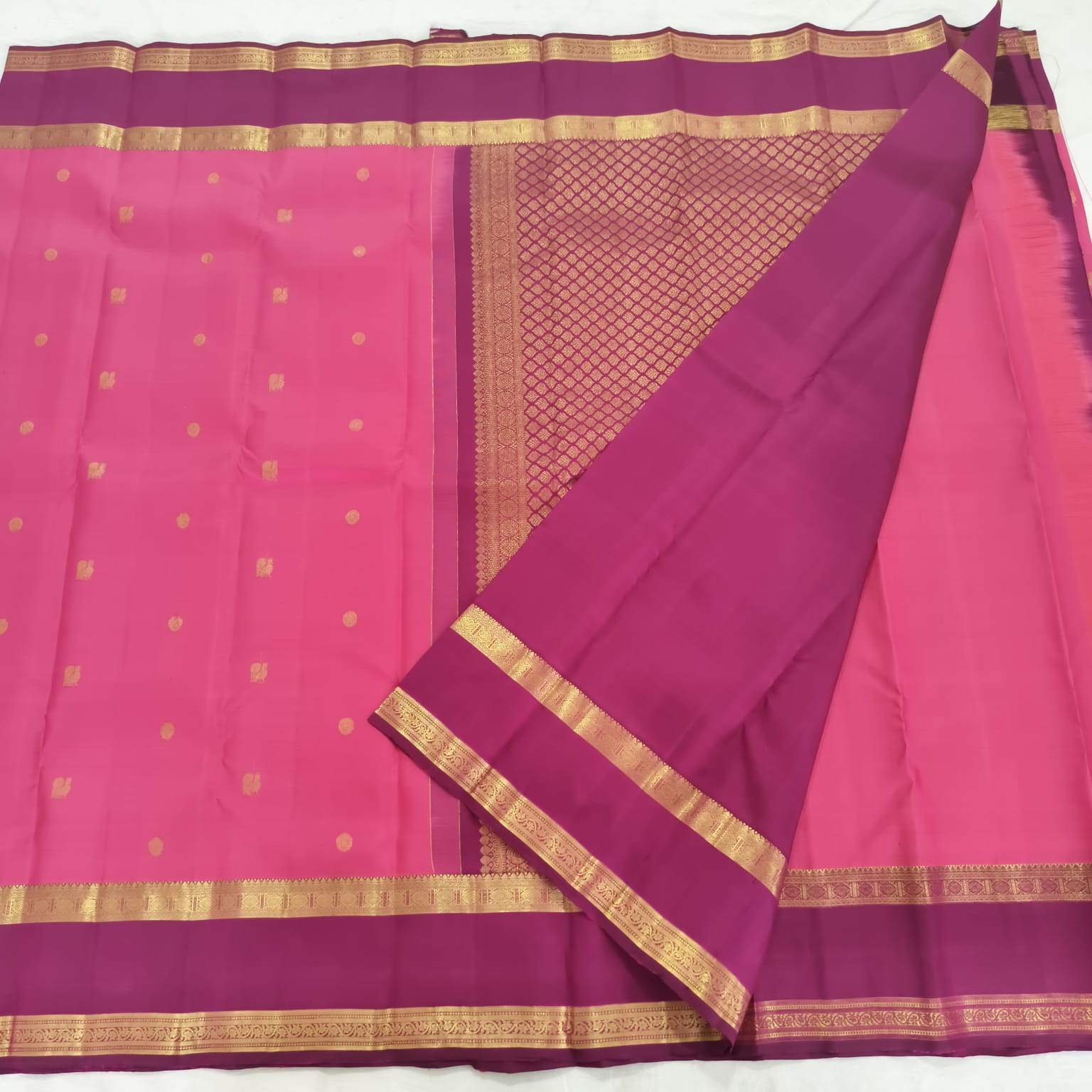 Pure Kanchipuram Handloom Silk Saree – Pink and Magenta Contrast