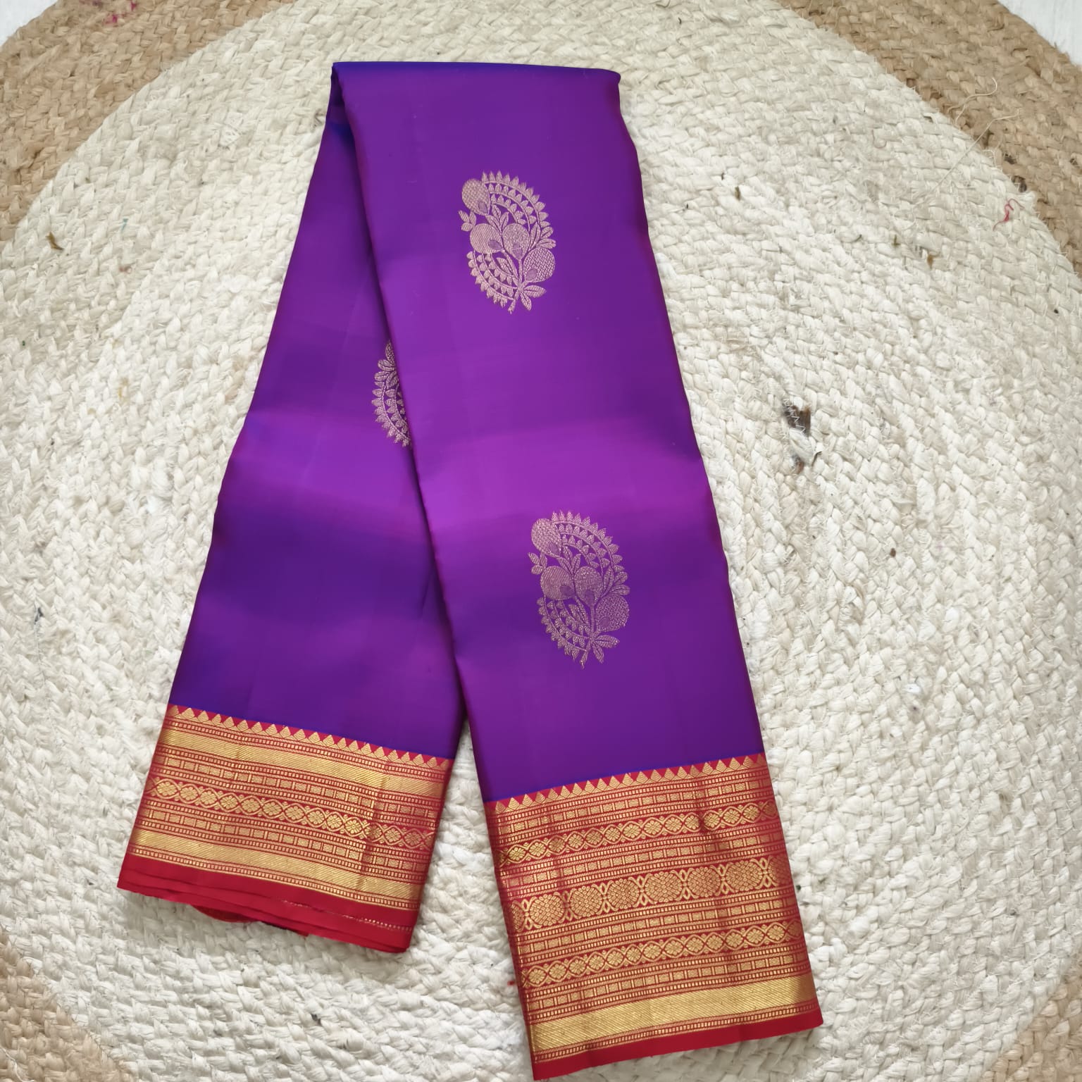 Pure Kanchipuram Handloom Silk Saree – Magenta and Maroon Contrast