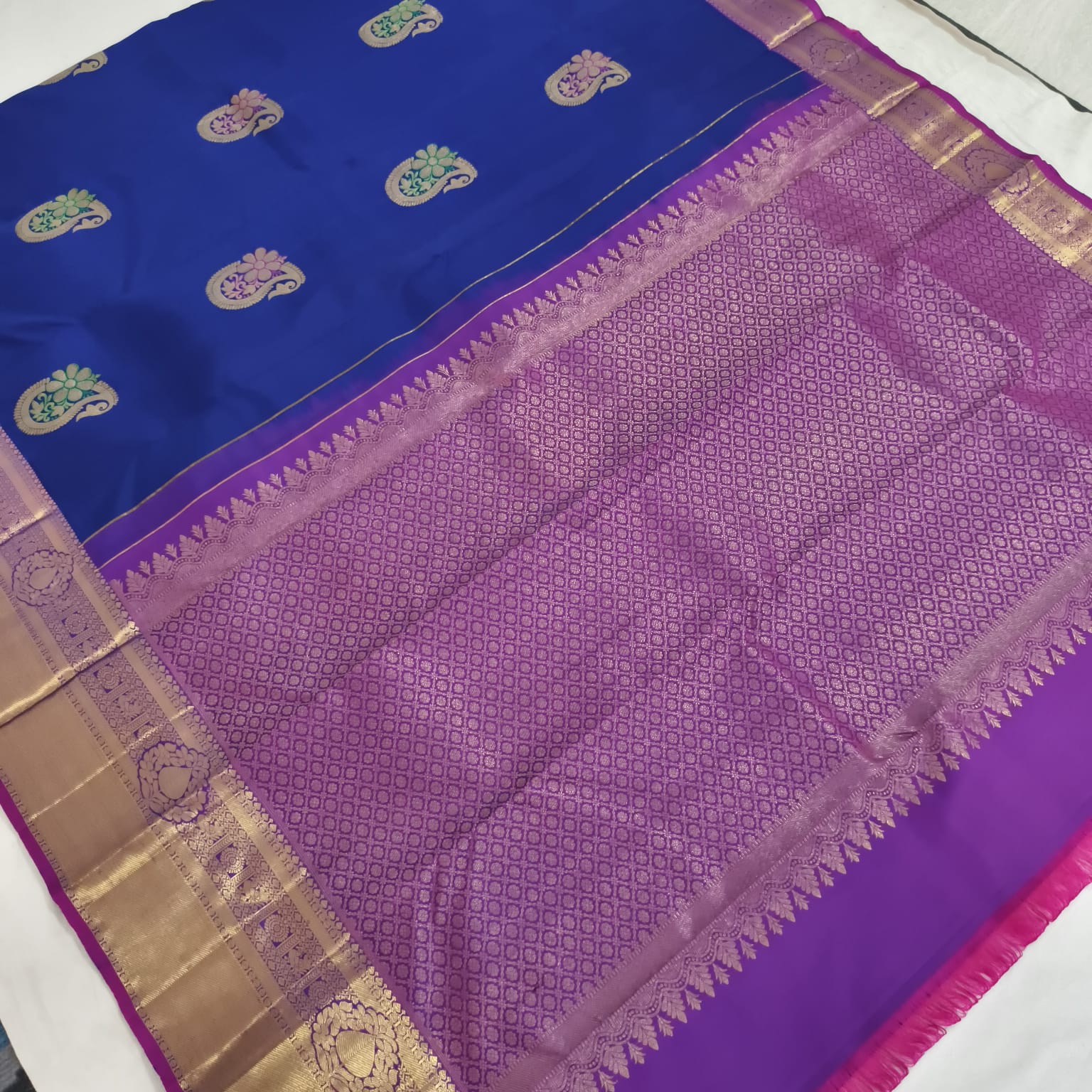 Pure Kanchipuram Handloom Silk Saree – Dark Blue & Magenta with Meenakari Butta