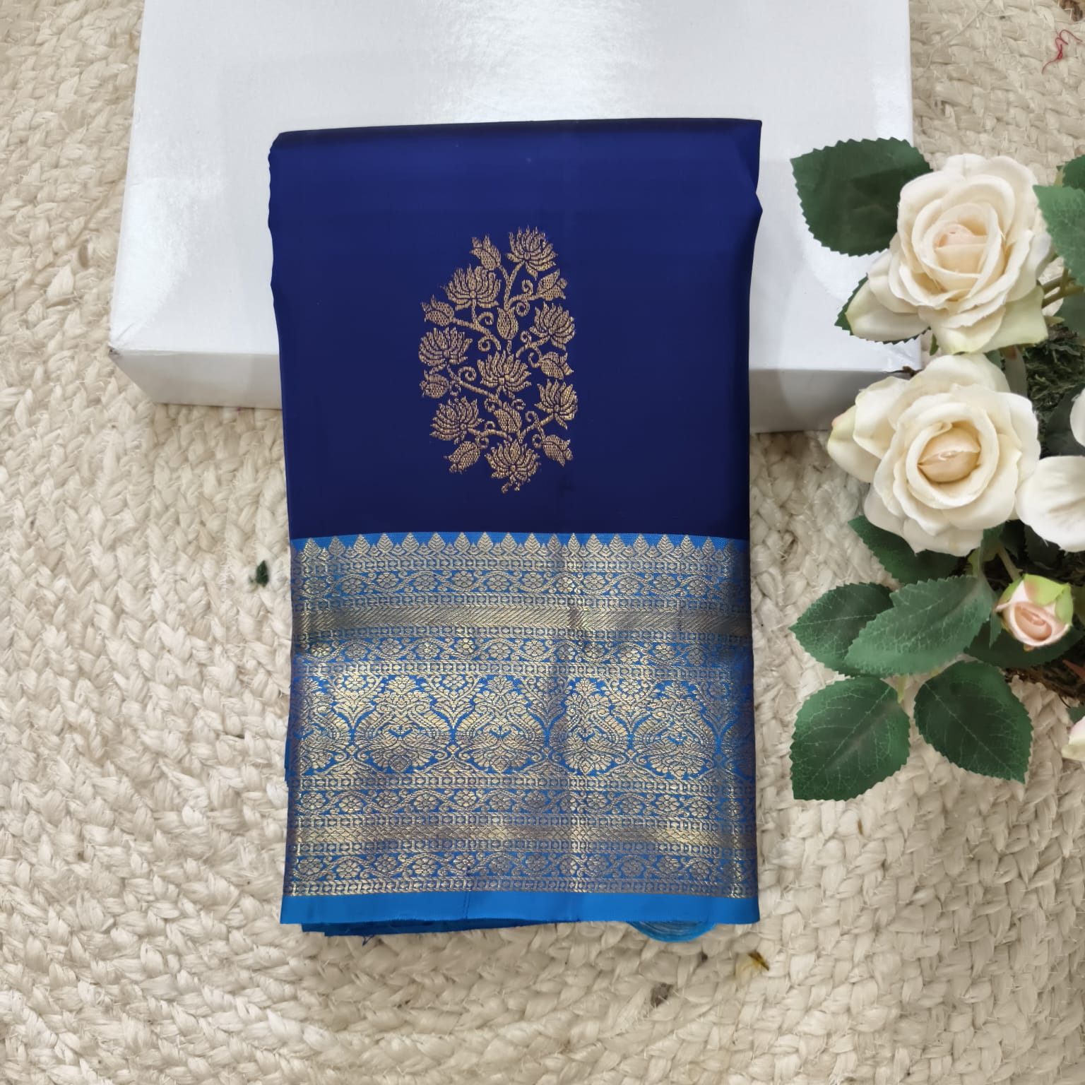 Pure Handloom Kanchipuram Silk Saree - Dark and Light Blue Contrast