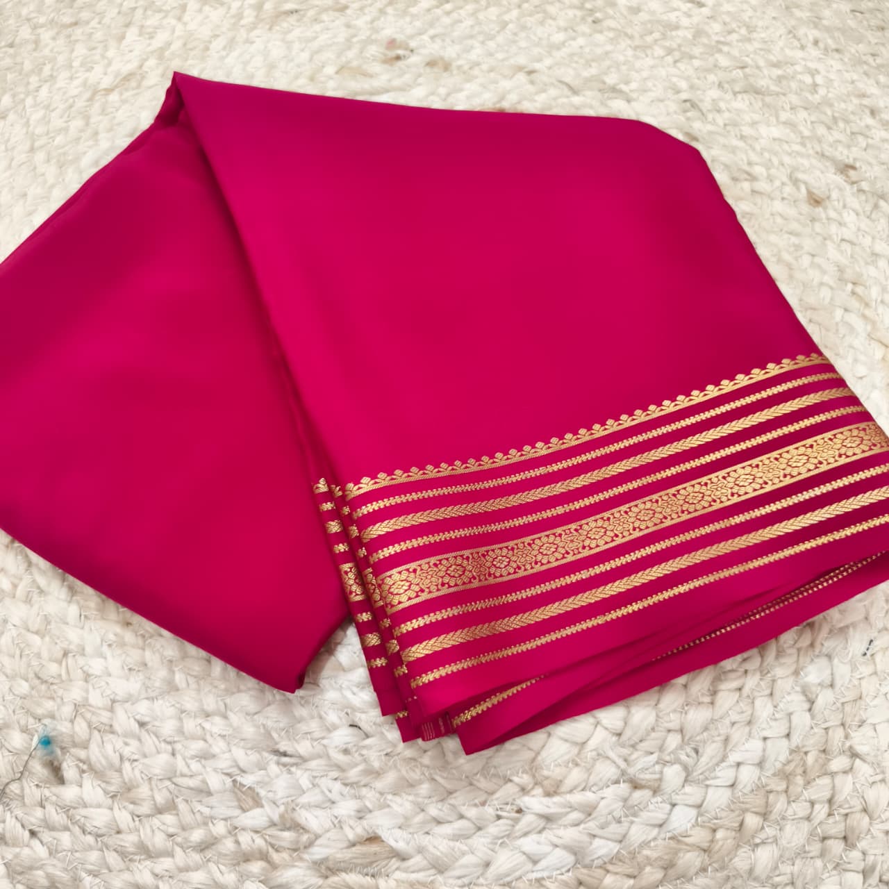 Pure Mysore Crepe Silk Saree – Magenta Pink (Self)
