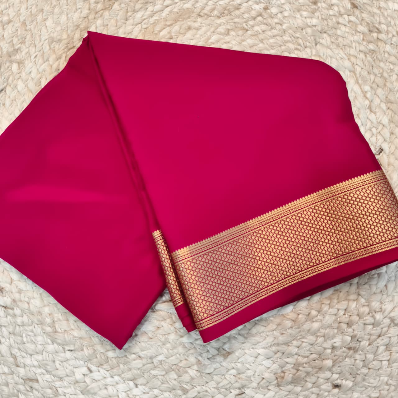 Pure Mysore Crepe Silk Saree – Magenta Pink (Self)