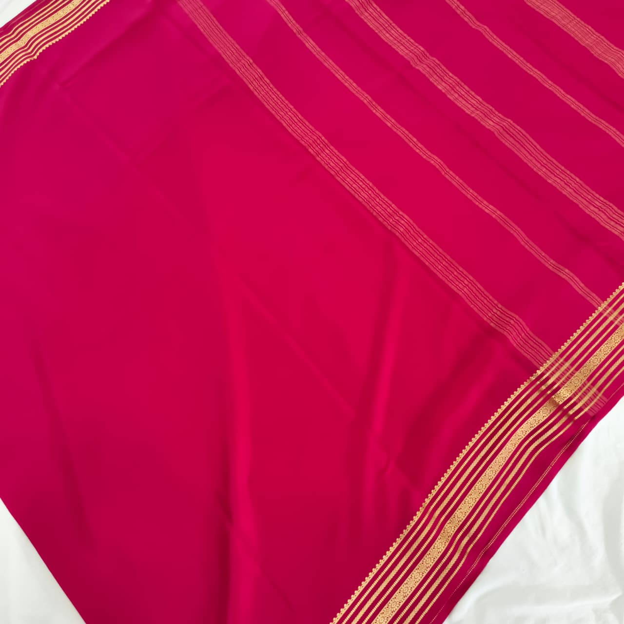 Pure Mysore Crepe Silk Saree – Magenta Pink (Self)