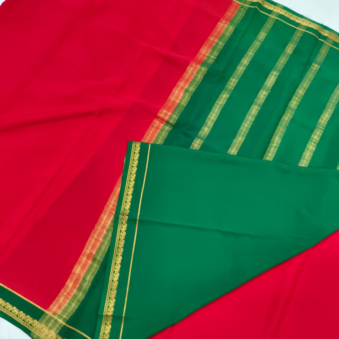 Pure Mysore Crepe Silk Saree – Red and Green