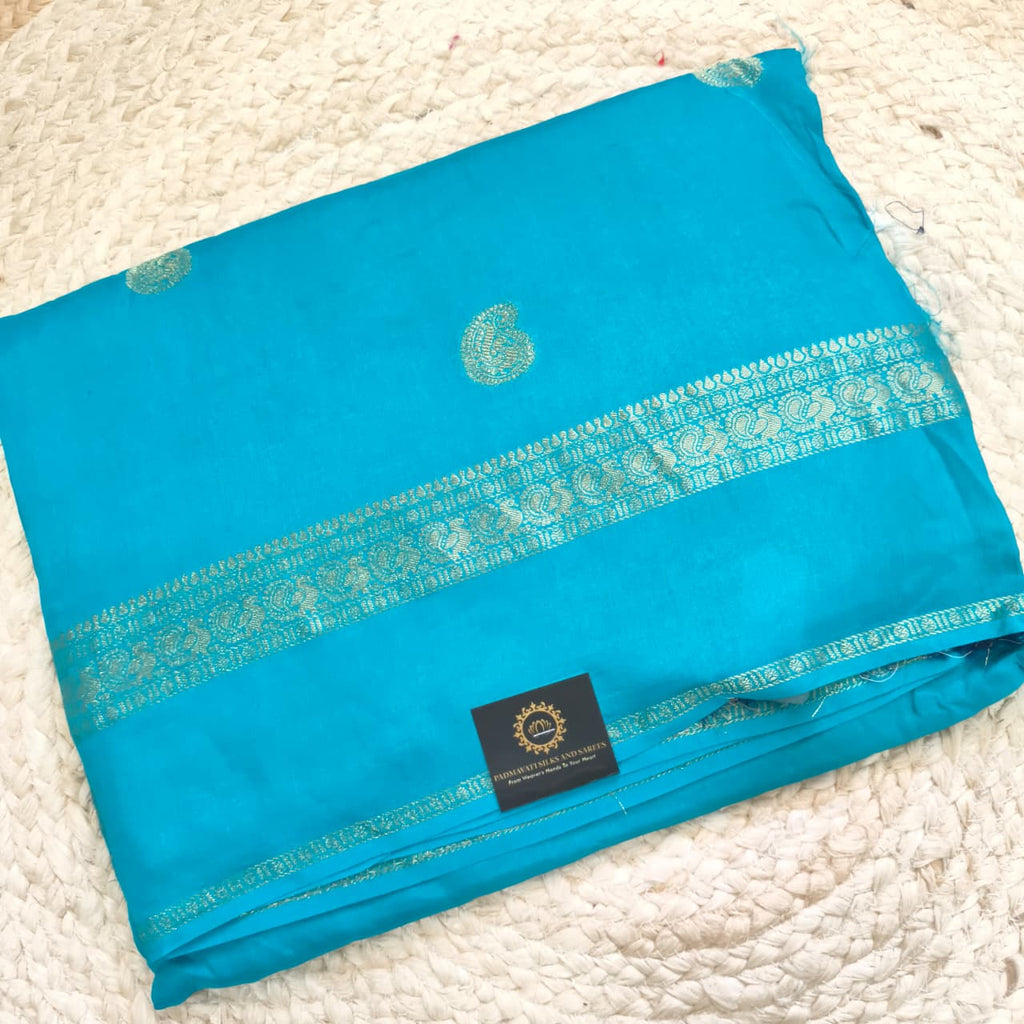 Light Blue Viscose Saree with Navy Blue Contrast blouse