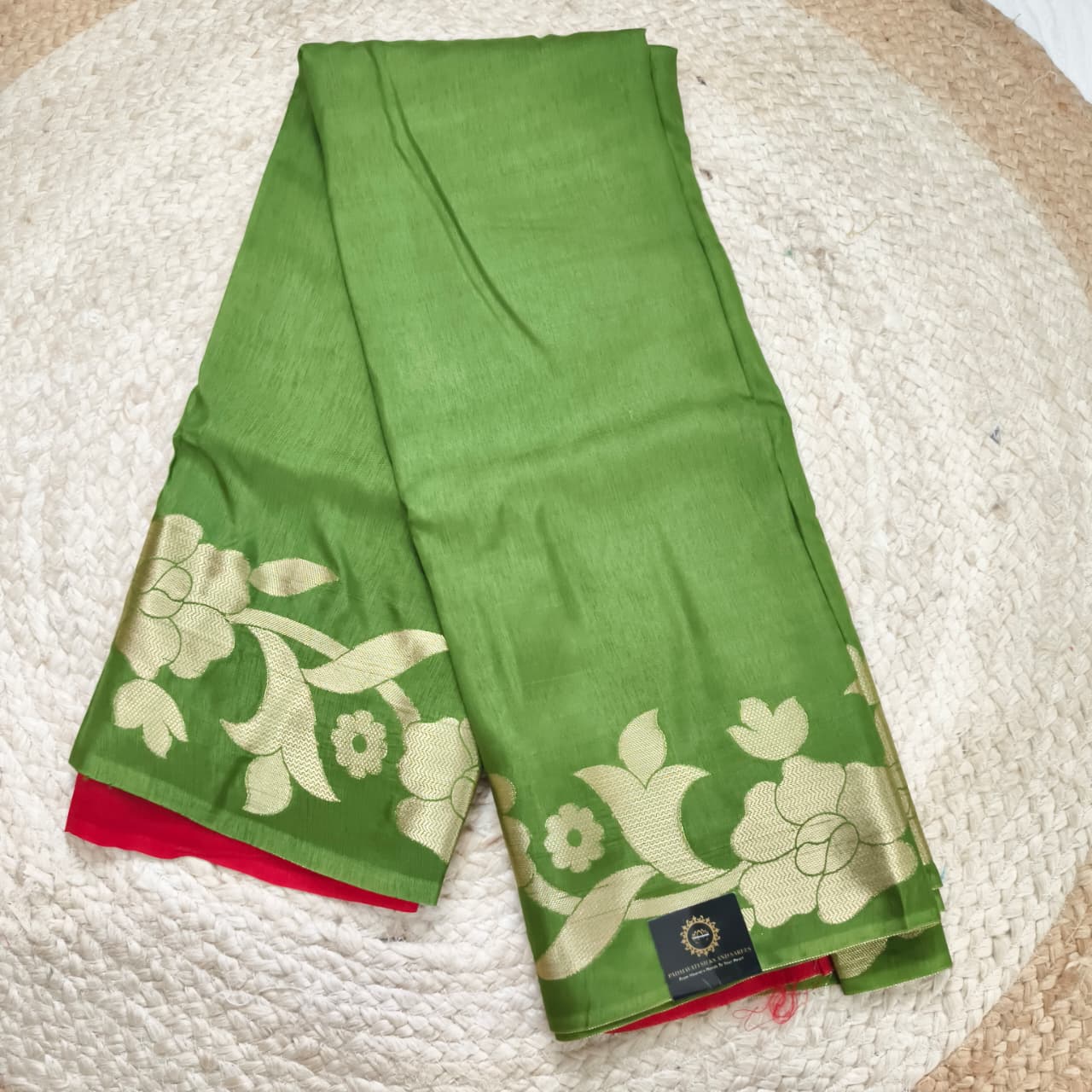 Green Fancy Crepe Saree with Pink Contrast blouse
