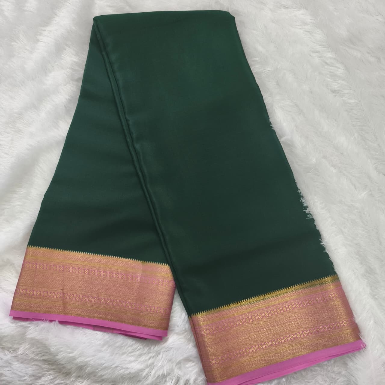 Pure Mysore Crepe Silk Saree – Bottle Green with Pink Contrast