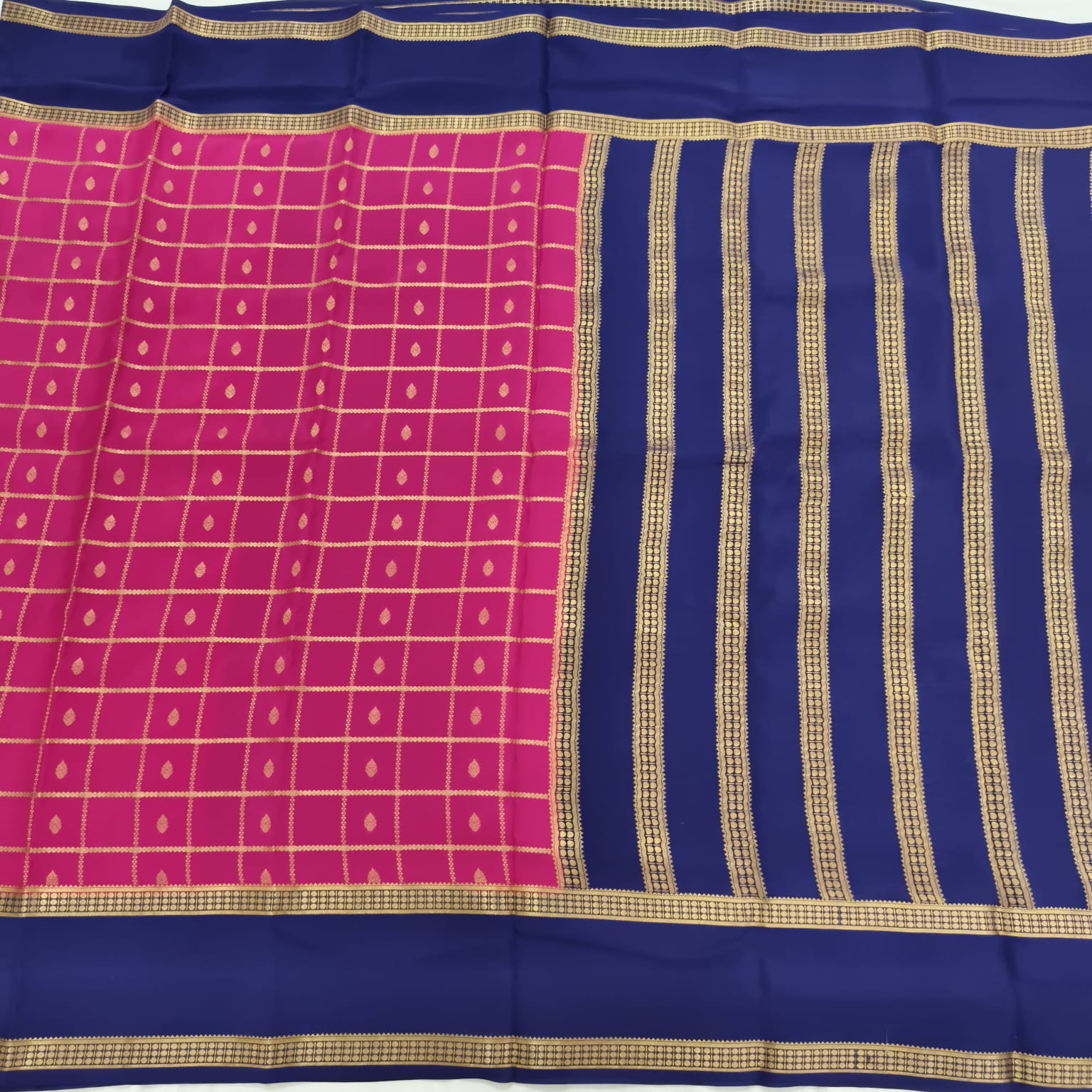 Pure Mysore Crepe Silk Saree – Magenta with Navy Blue Contrast