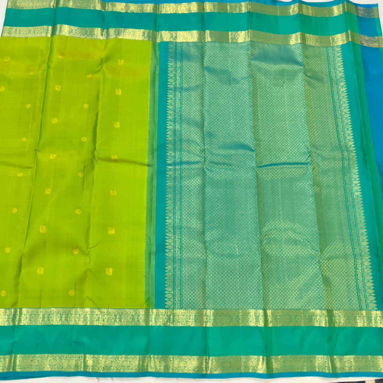 Pure Kanchipuram Handloom Silk Saree- Light Green and Light Blue