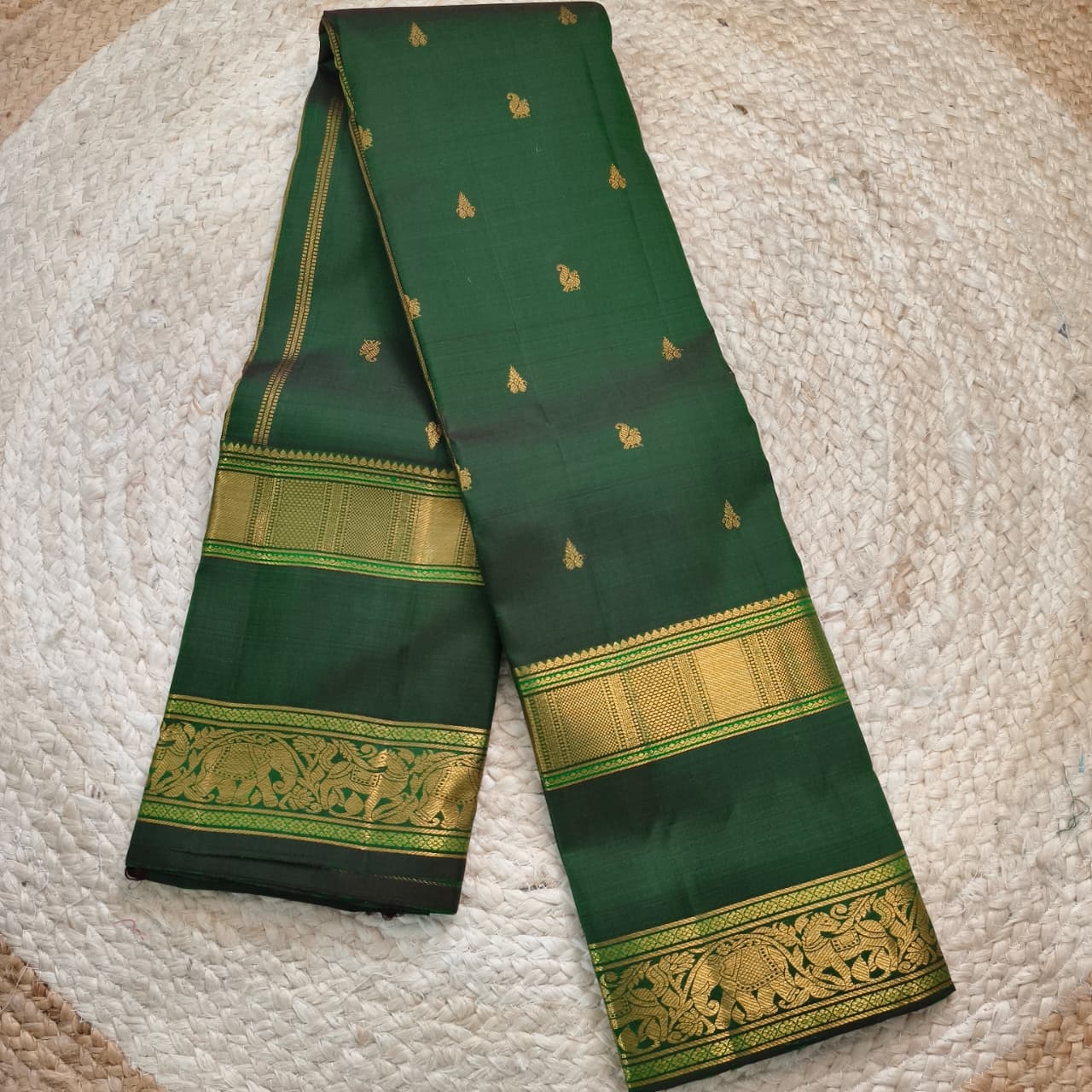 Pure Kanchipuram Handloom Silk Saree- Bottle Green With Big Bentex
