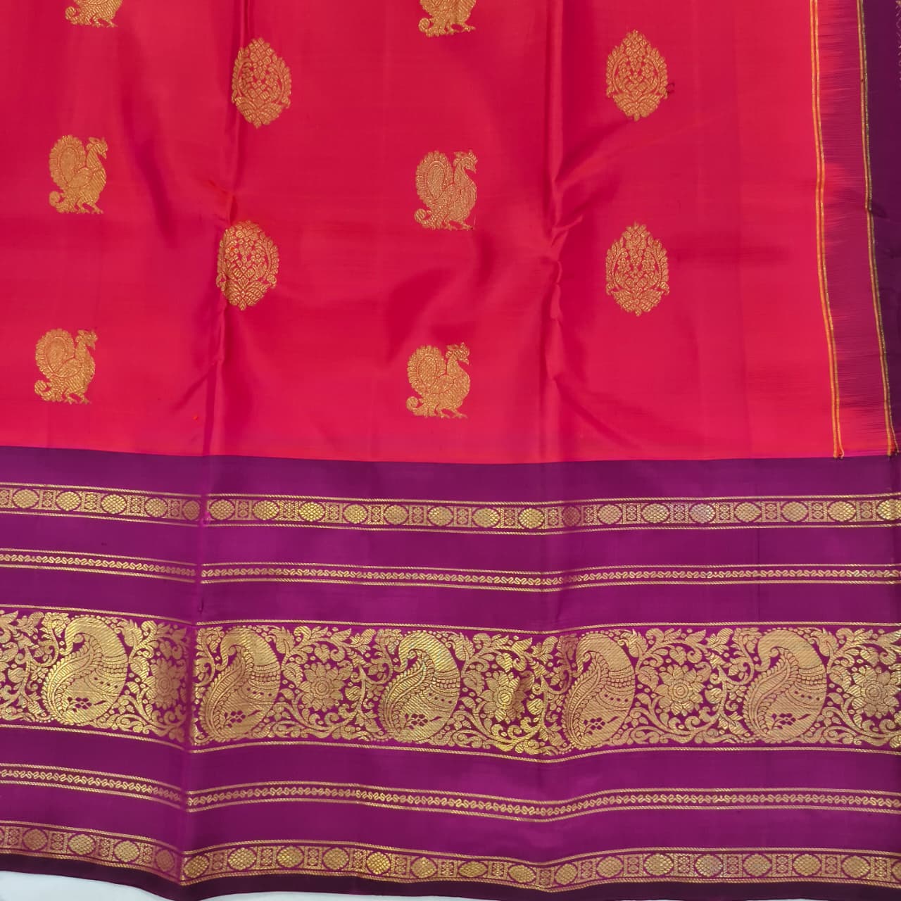 Pure Kanchipuram Handloom Silk Saree- Coral Pink and Wine