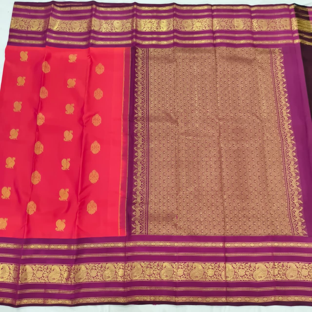 Pure Kanchipuram Handloom Silk Saree- Coral Pink and Wine