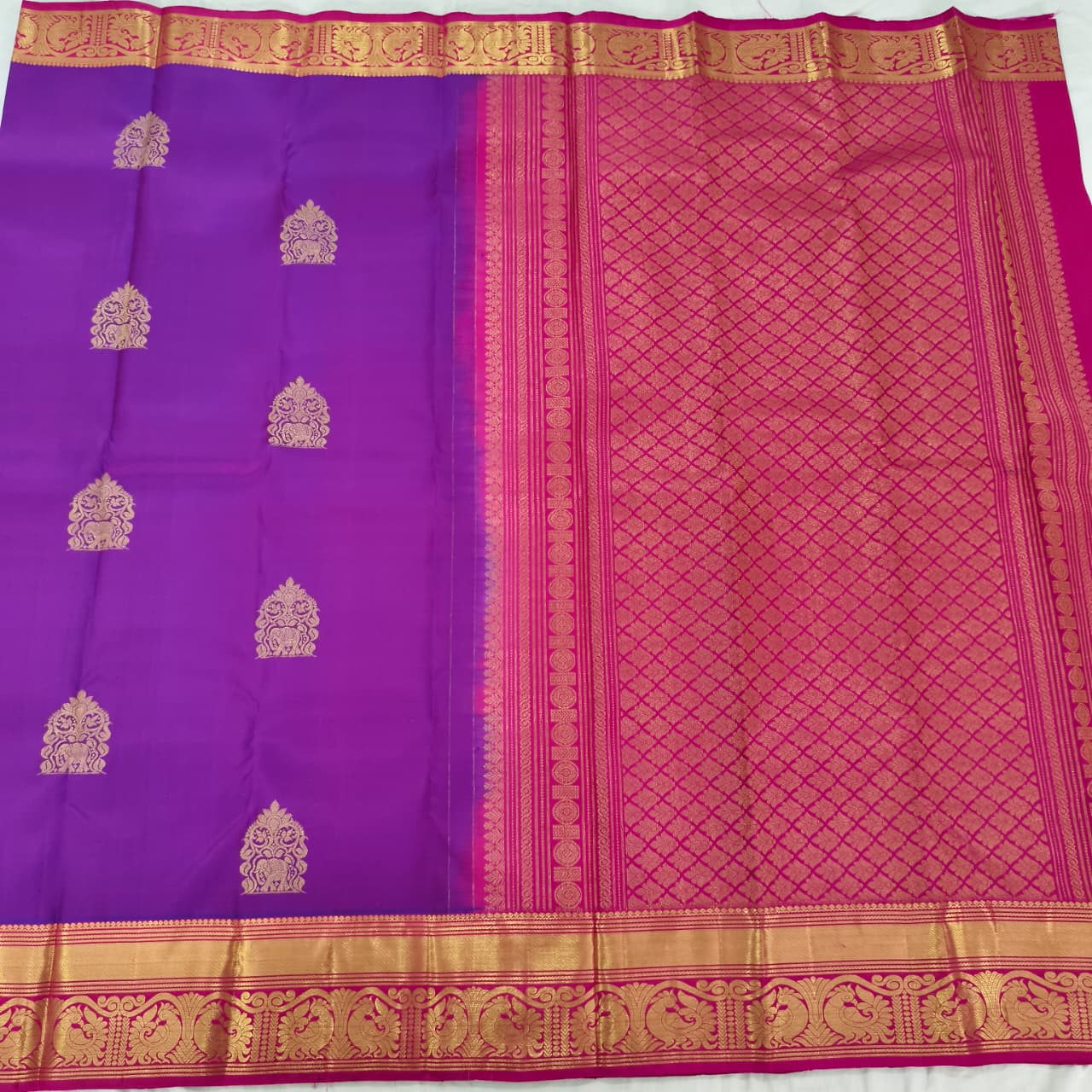 Pure Kanchipuram Handloom Silk Saree- Magenta With Rani Pink