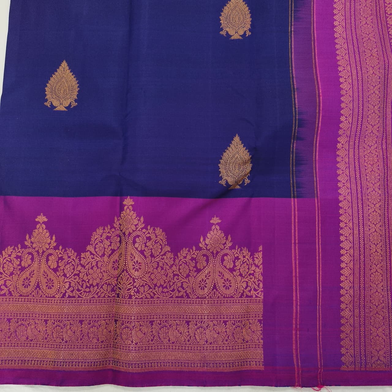 Pure Kanchipuram Handloom Silk Saree- Navy Blue with Magenta