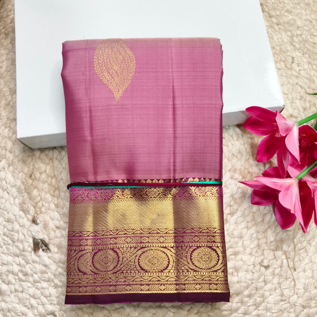 Pure Kanchipuram Handloom Silk Saree- Onion Pink with Wine