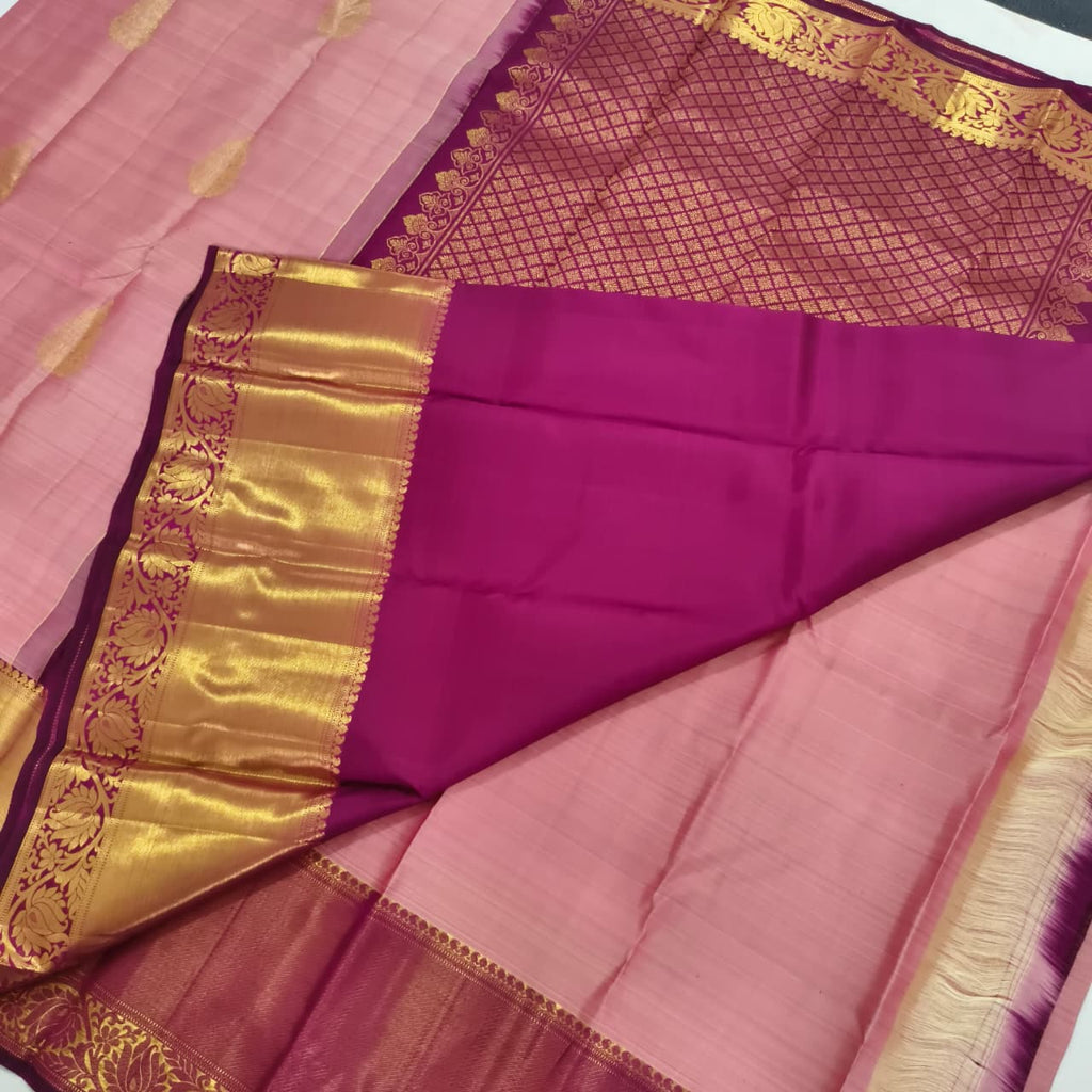 Pure Kanchipuram Handloom Silk Saree- Onion Pink with Wine Contrast