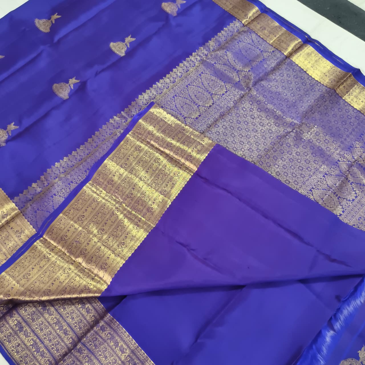 Pure Kanchipuram Handloom Silk Saree- Navy Blue Color