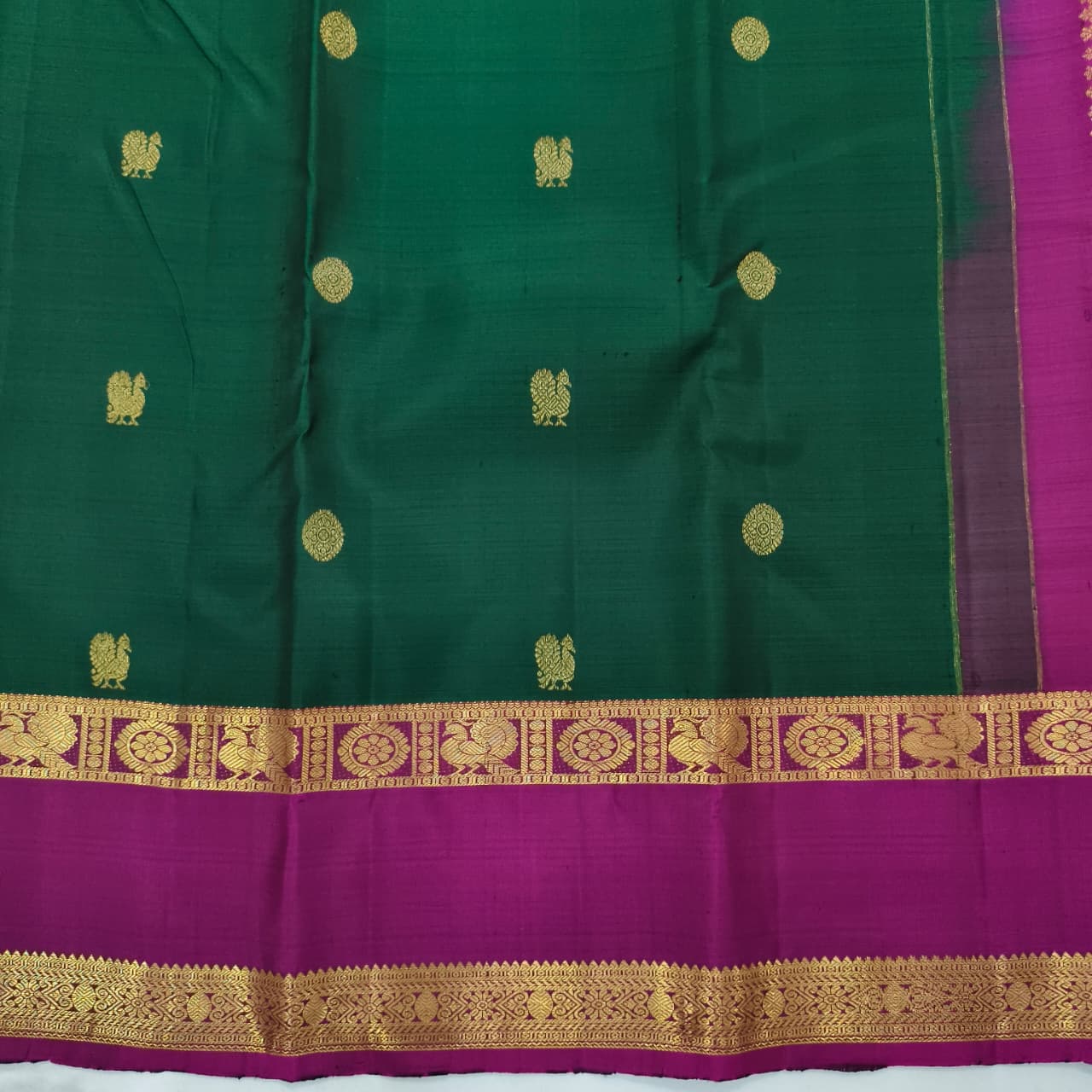 Pure Kanchipuram Silk Saree – Bottle Green and Magenta Contrast