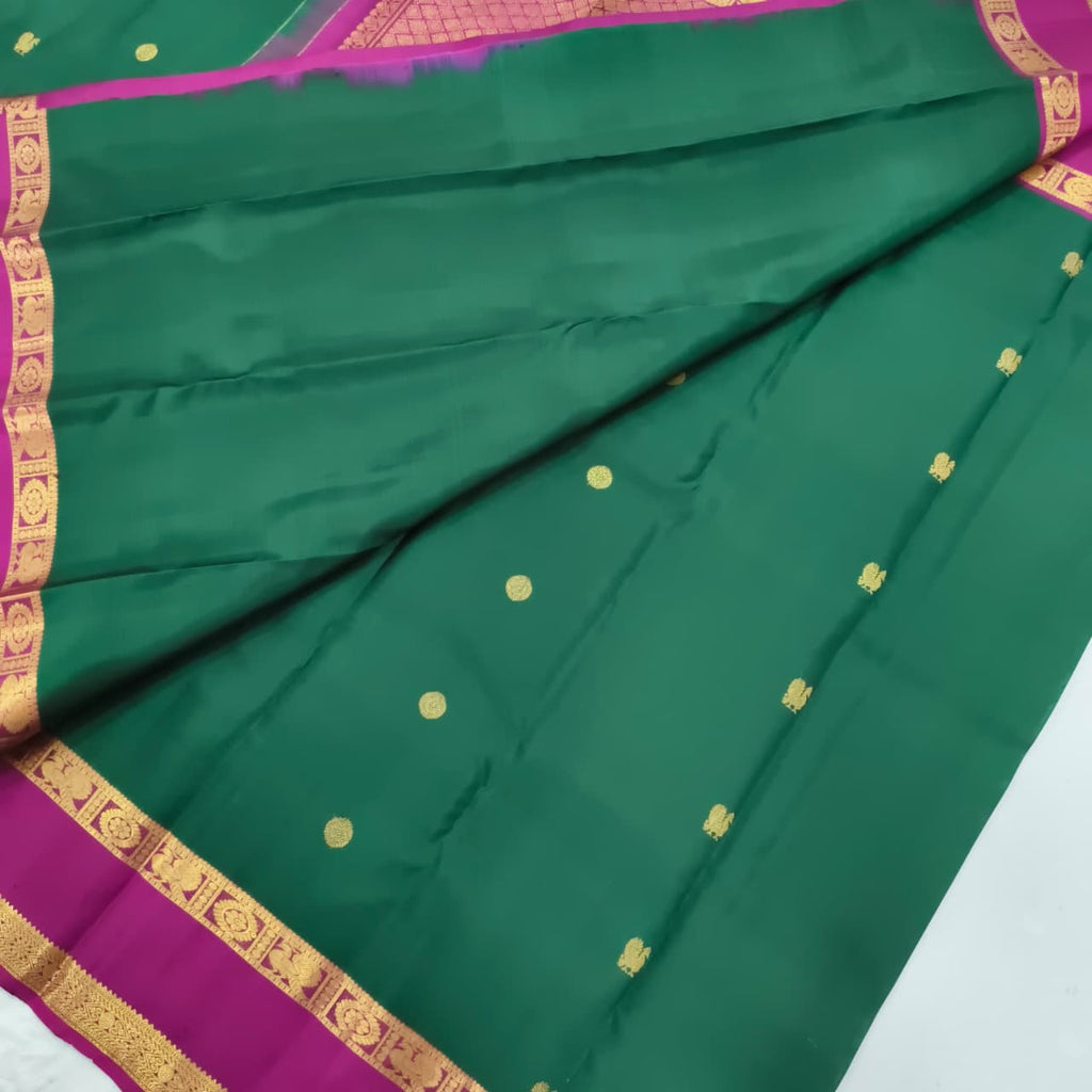 Pure Kanchipuram Silk Saree – Bottle Green and Magenta Contrast