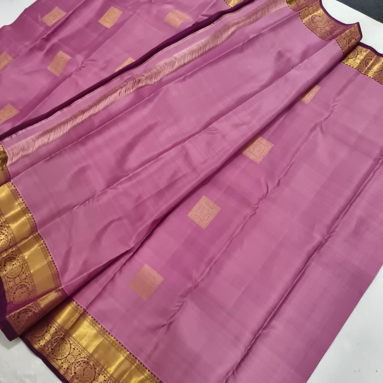 Pure Kanchipuram Silk Saree – Onion Pink and Wine Contrast