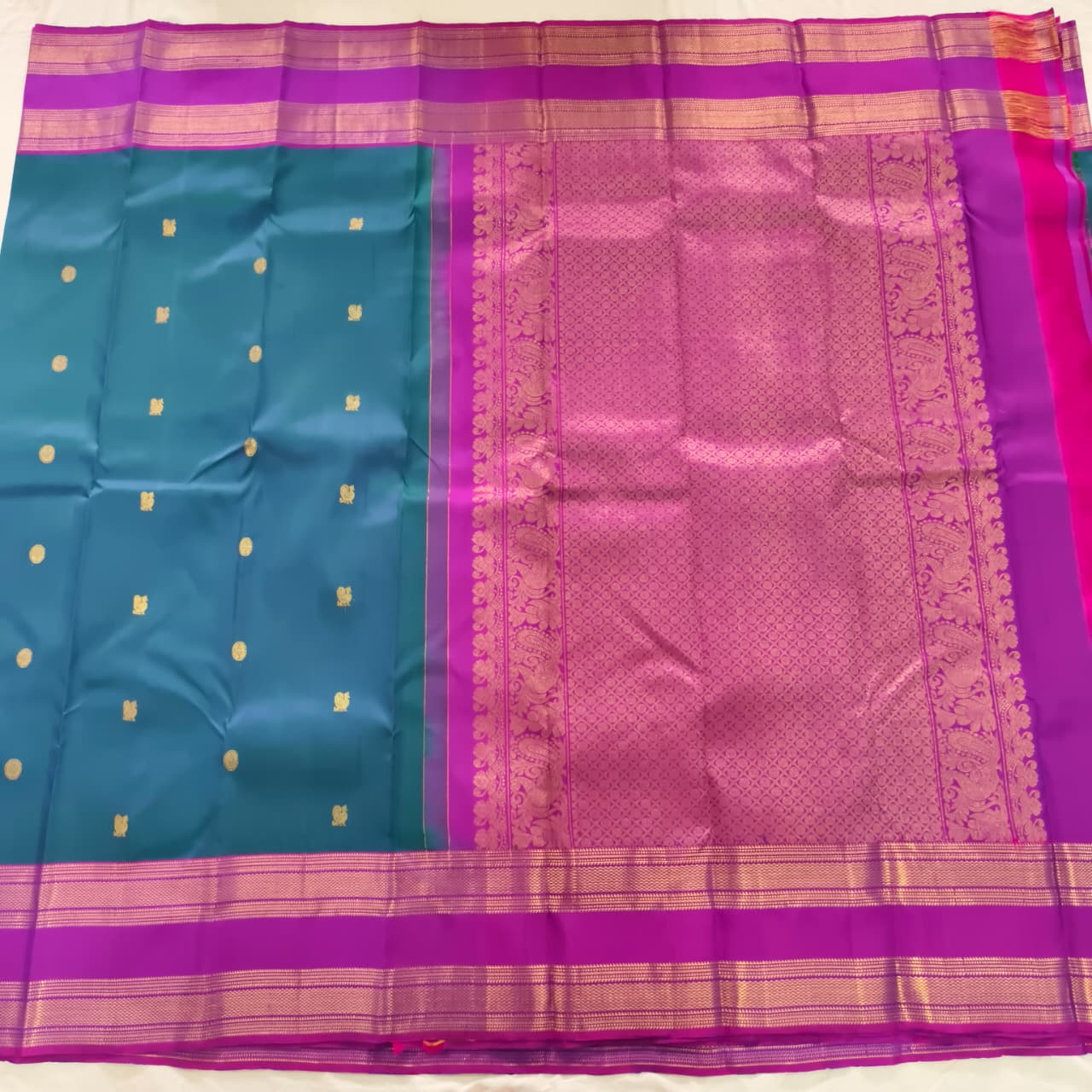 Pure Kanchipuram Silk Saree – Peacock Blue and Magenta Contrast