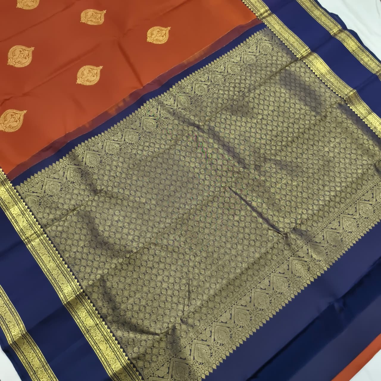 Pure Kanchipuram Silk Saree – Rust Orange and Navy Blue with Bentex
