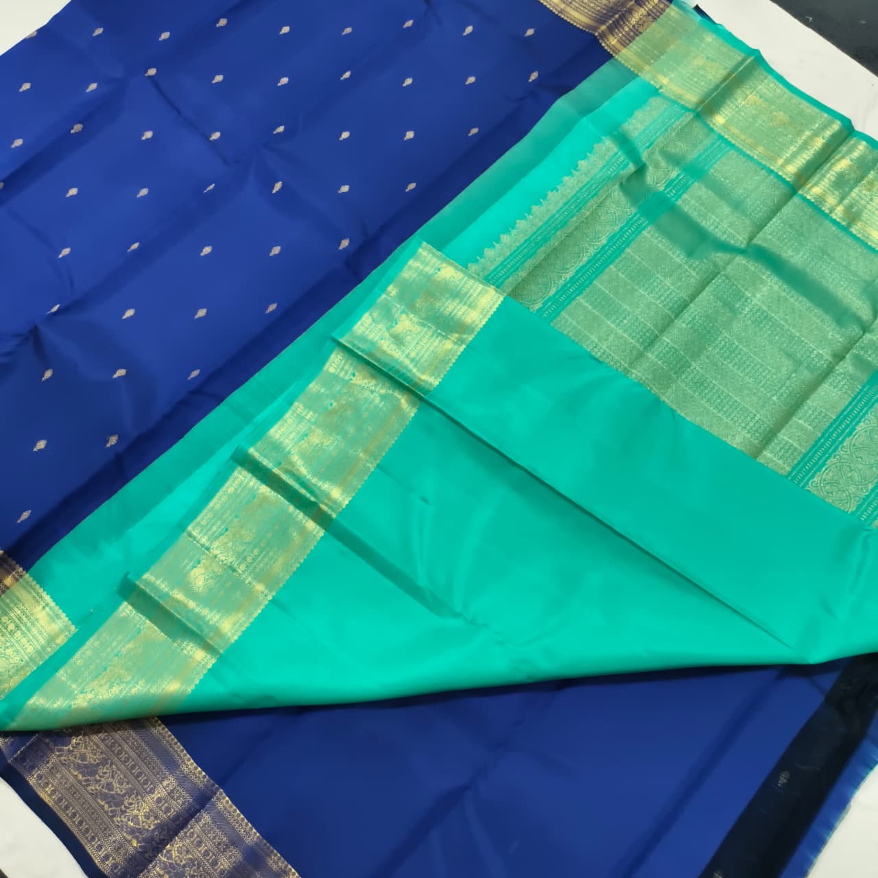 Pure Kanchipuram Silk Saree –Blue and Rexona Green