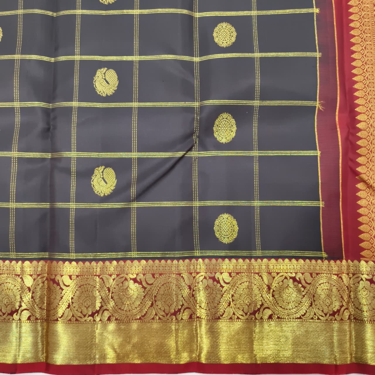 Pure Kanchipuram Silk Saree –Dark Chocolate Brown and Maroon Checks