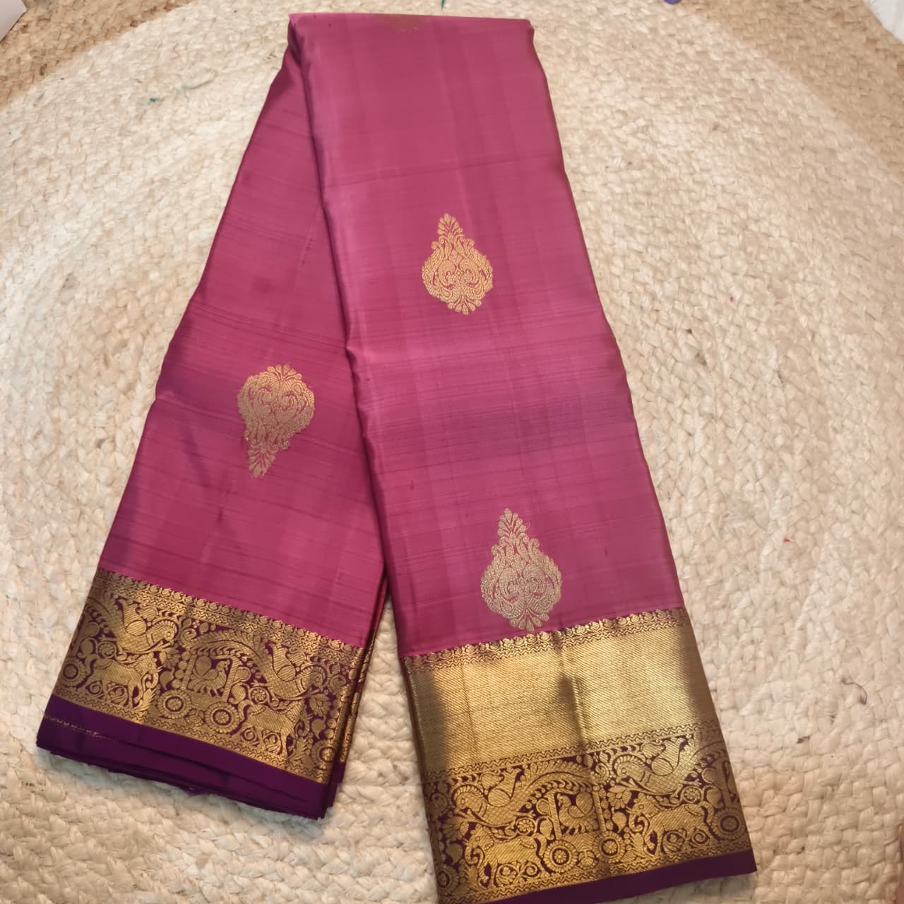 Pure Kanchipuram Silk Saree – Onion Pink and Wine Contrast