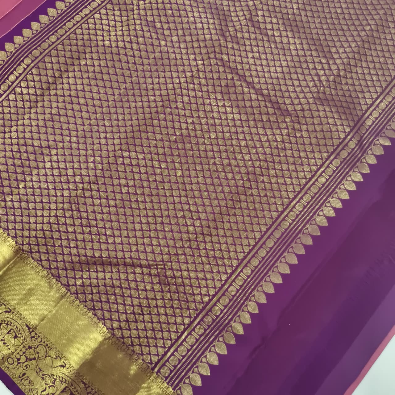 Pure Kanchipuram Silk Saree – Onion Pink and Wine Contrast