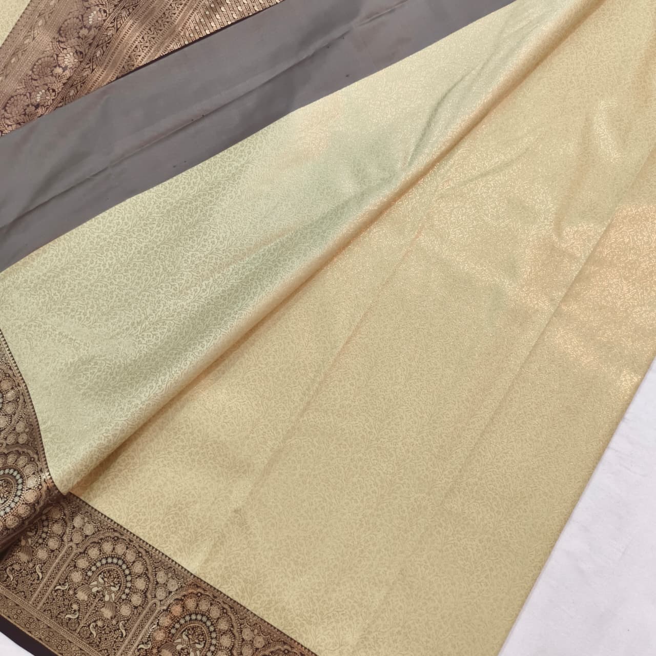 Semi Kanchipuram Brocade Silk Saree- Light Pista Green with Deep Chocolate