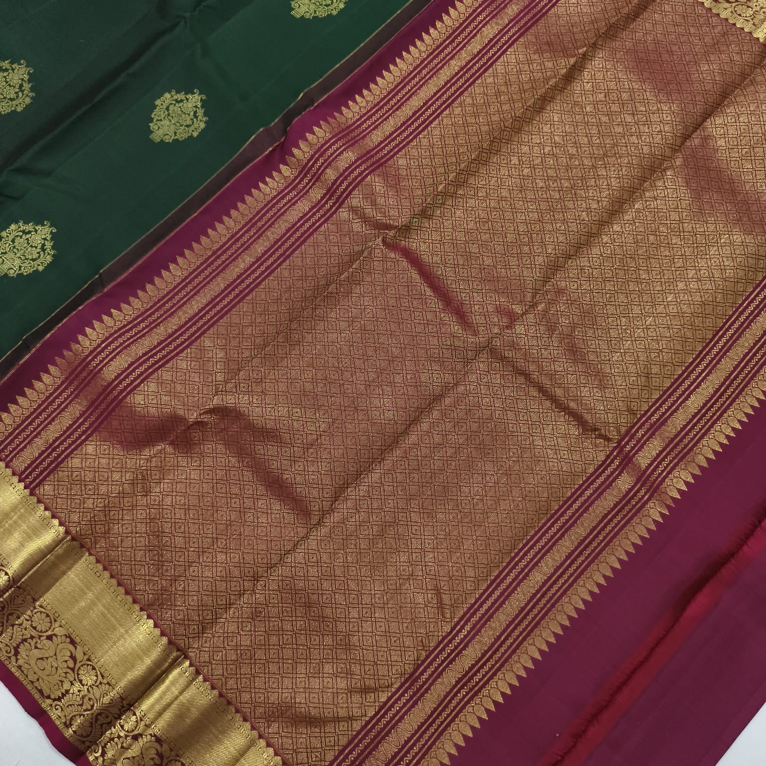 Pure Kanchipuram Silk Saree – Bottle Green and Maroon
