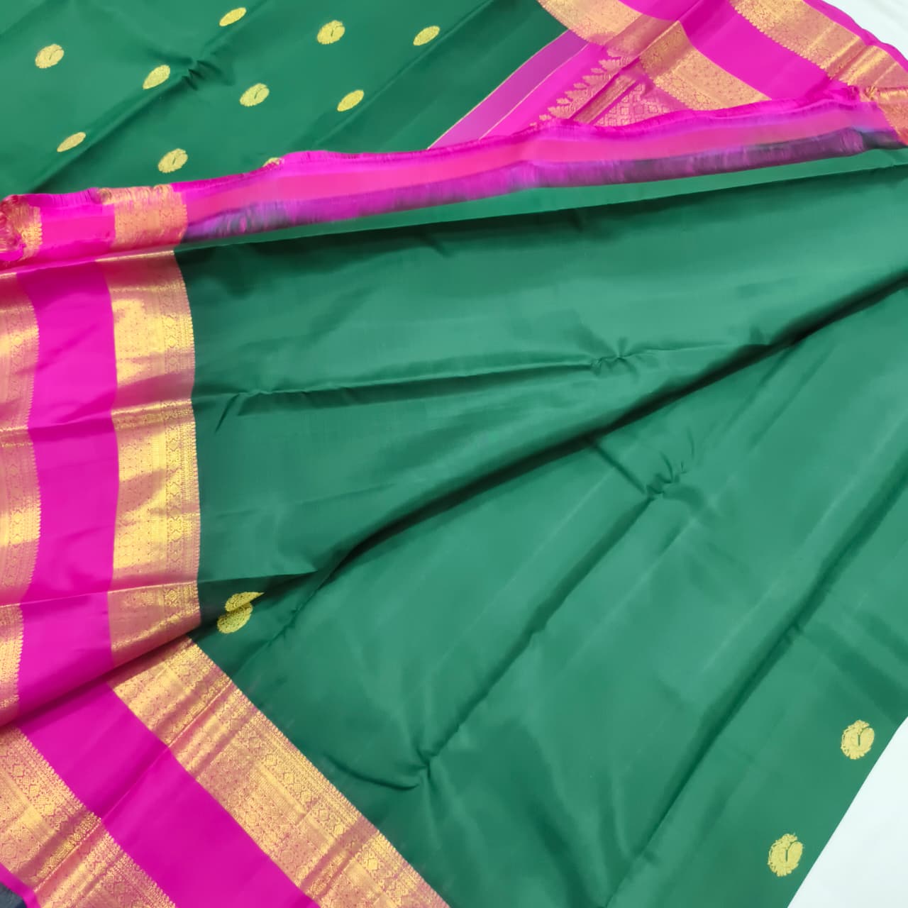 Pure Kanchipuram Silk Saree –Bottle Green and Rani Pink