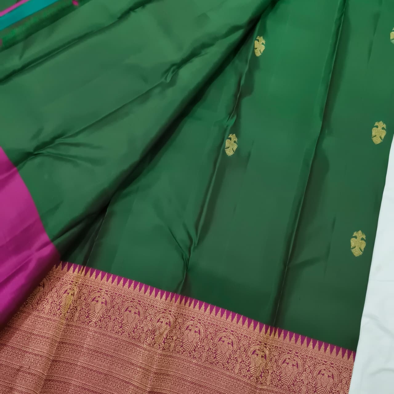 Pure Kanchipuram Silk Saree –Bottle Green and Magenta
