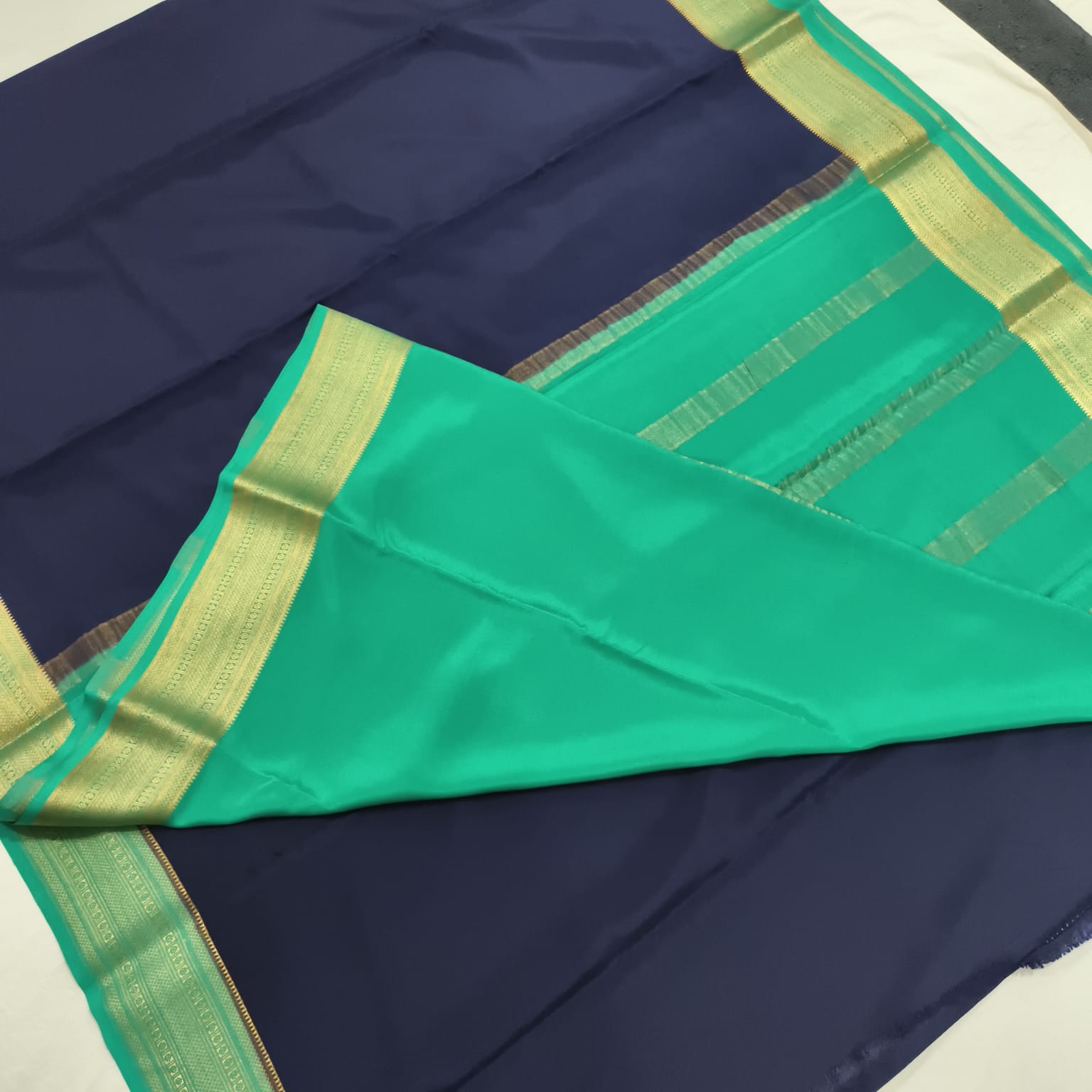 Pure Mysore Crepe Silk Saree – Navy Blue With Rexona Green Contrast