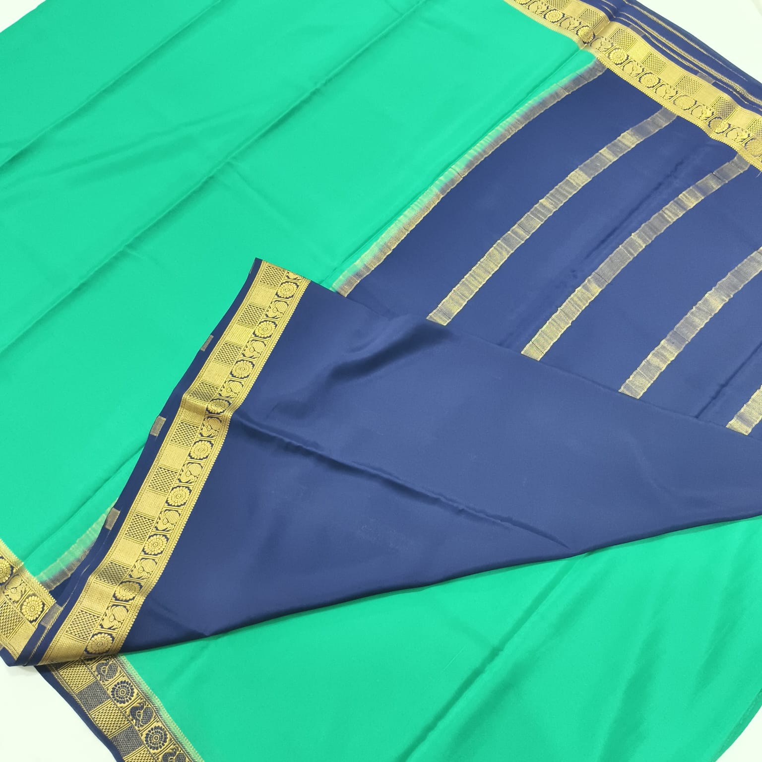 Pure Mysore Crepe Silk Saree – Rexona Green and Navy Blue Contrast