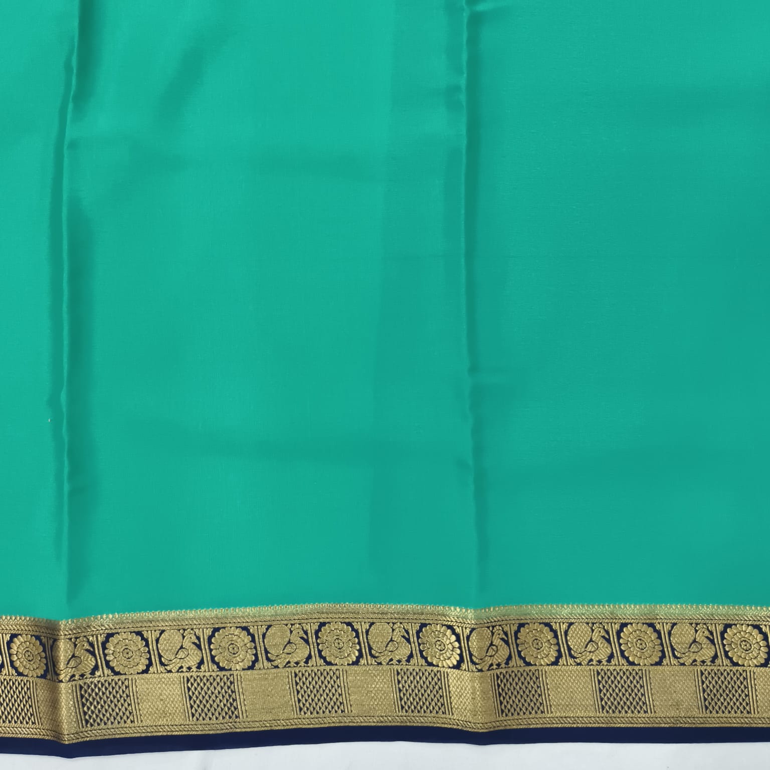 Pure Mysore Crepe Silk Saree – Rexona Green and Navy Blue Contrast